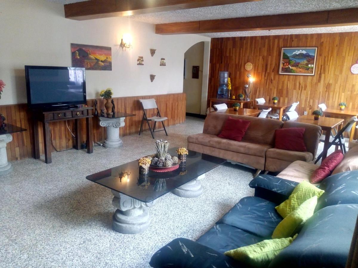 Hostal Los Volcanes Guatemala City ภายนอก รูปภาพ