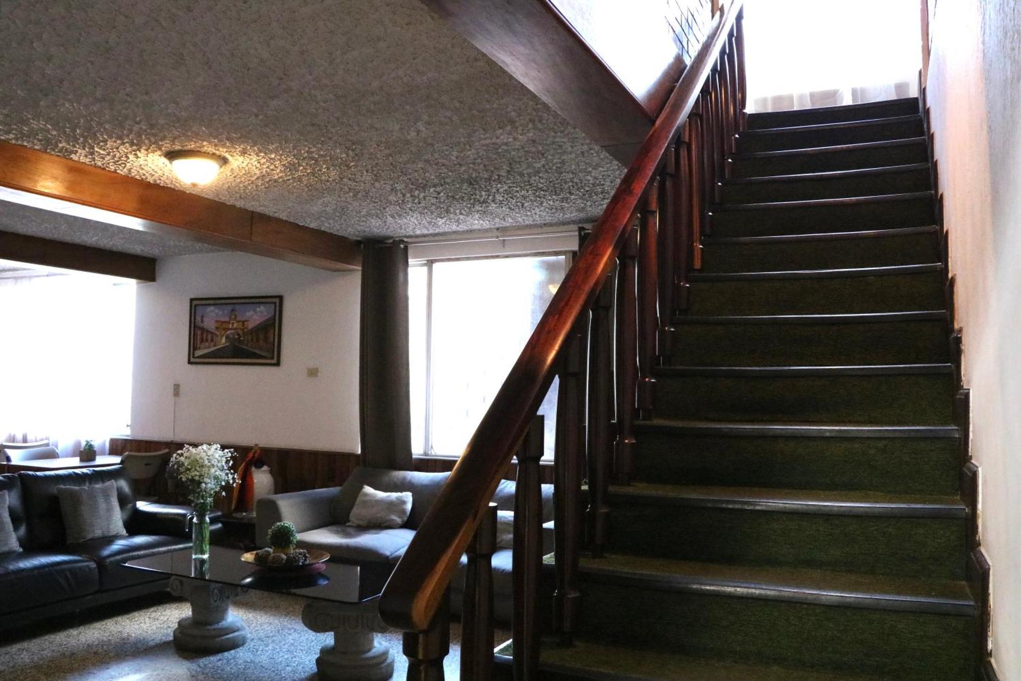 Hostal Los Volcanes Guatemala City ภายนอก รูปภาพ