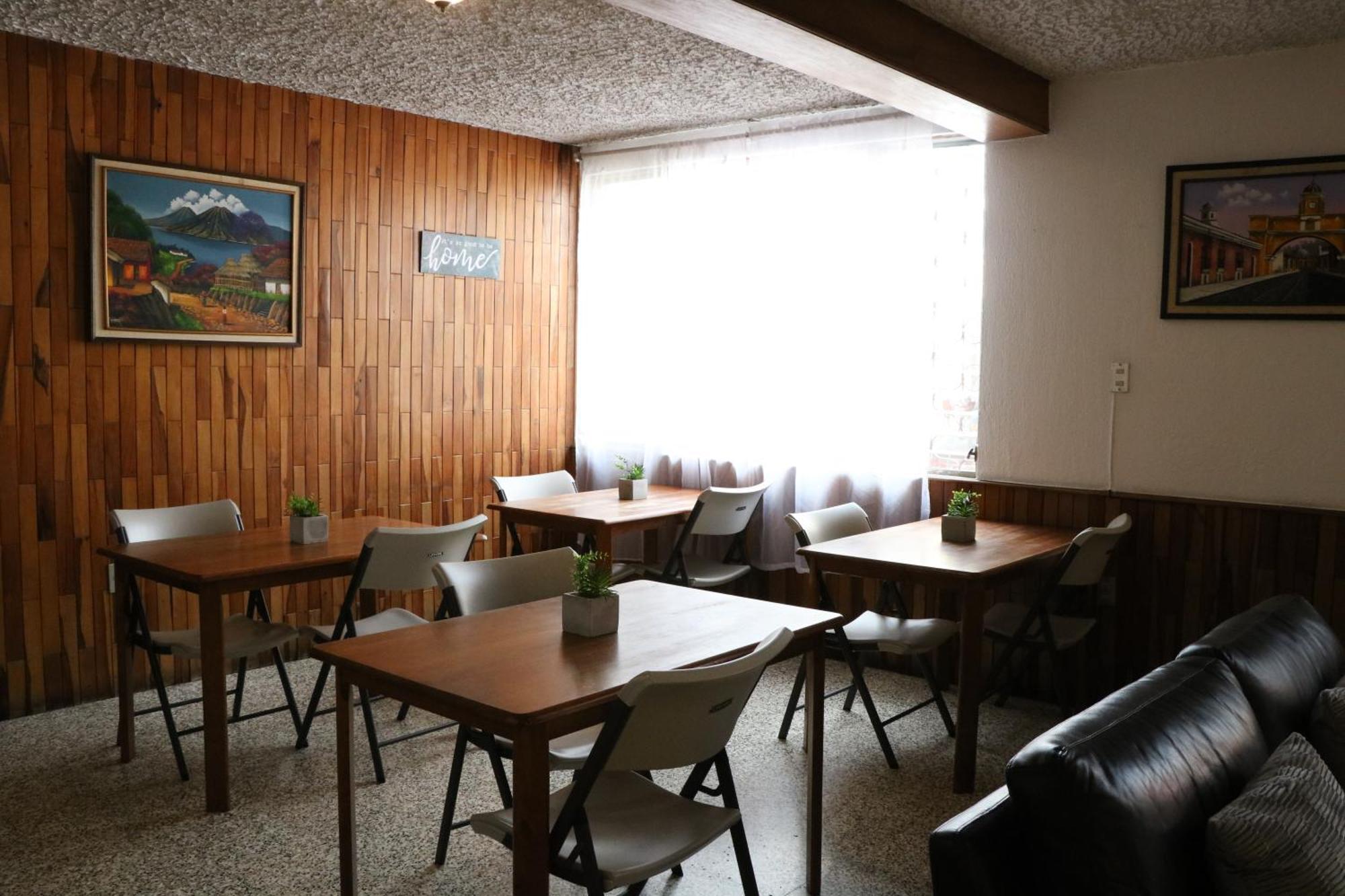 Hostal Los Volcanes Guatemala City ภายนอก รูปภาพ
