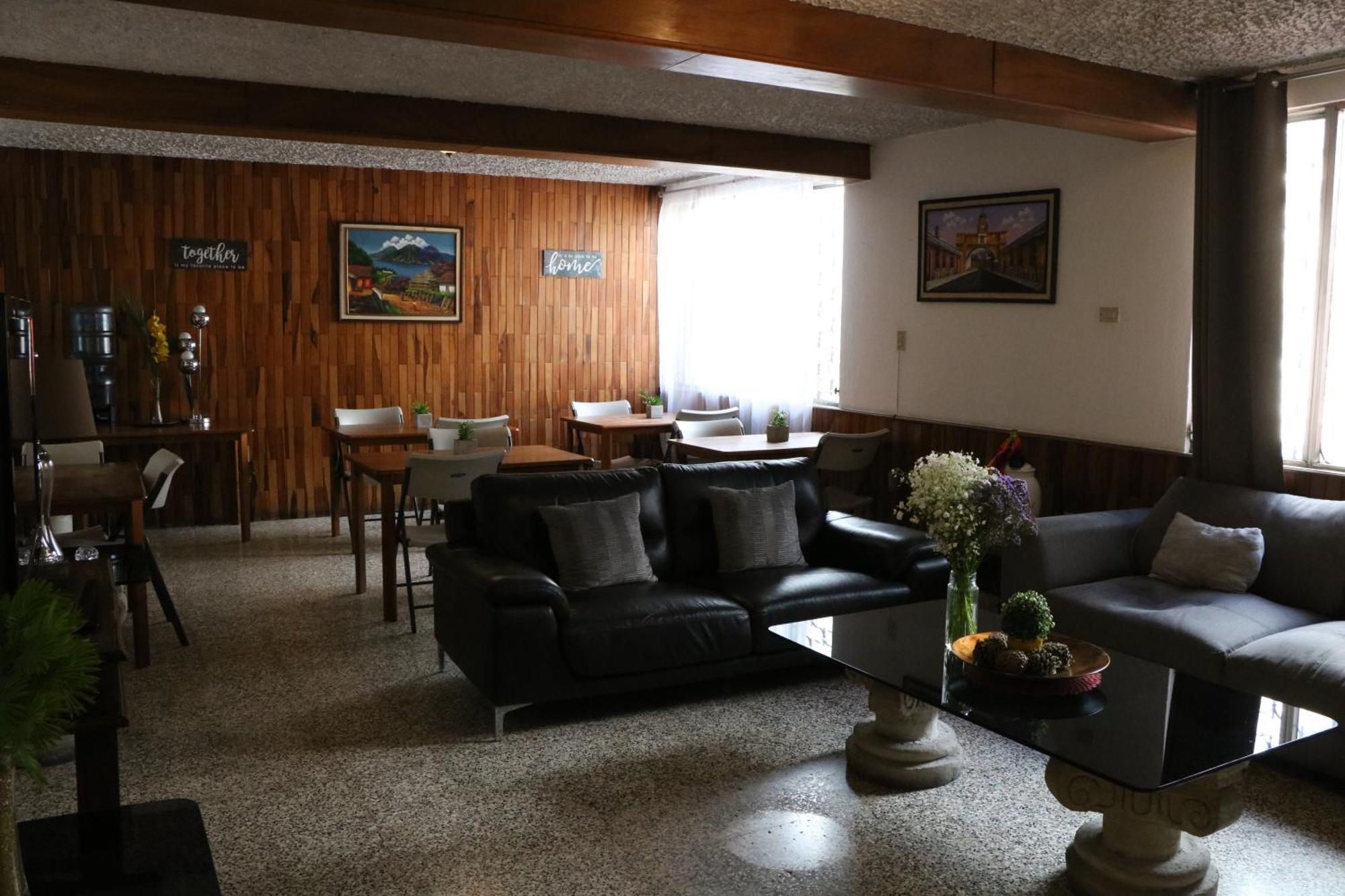 Hostal Los Volcanes Guatemala City ภายนอก รูปภาพ